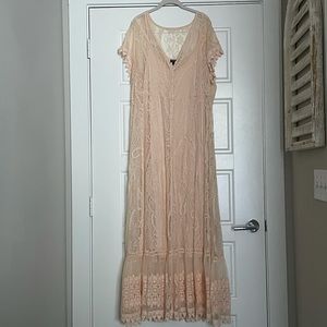 Torrid maxi lace dress size 3